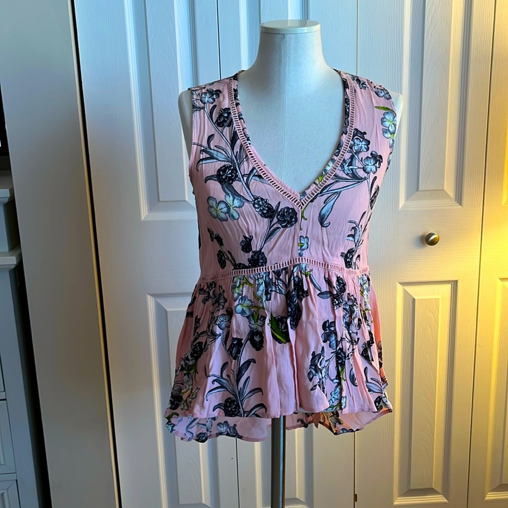 1. State high/low peplum top